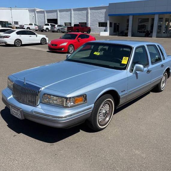 LINCOLN TOWN CAR 1997 1LNLM82W7VY601394 image